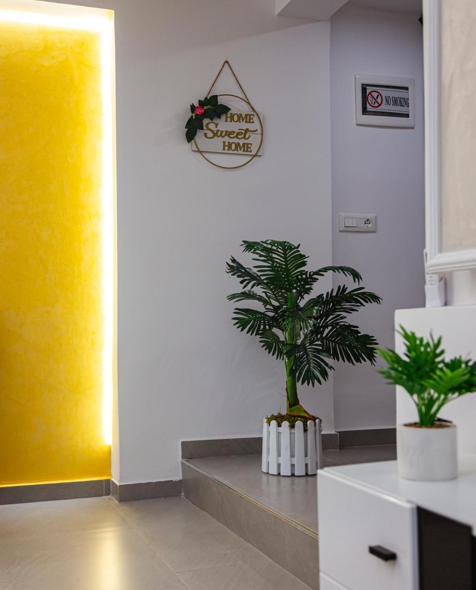 Mon Prive Apartment Tirana Buitenkant foto