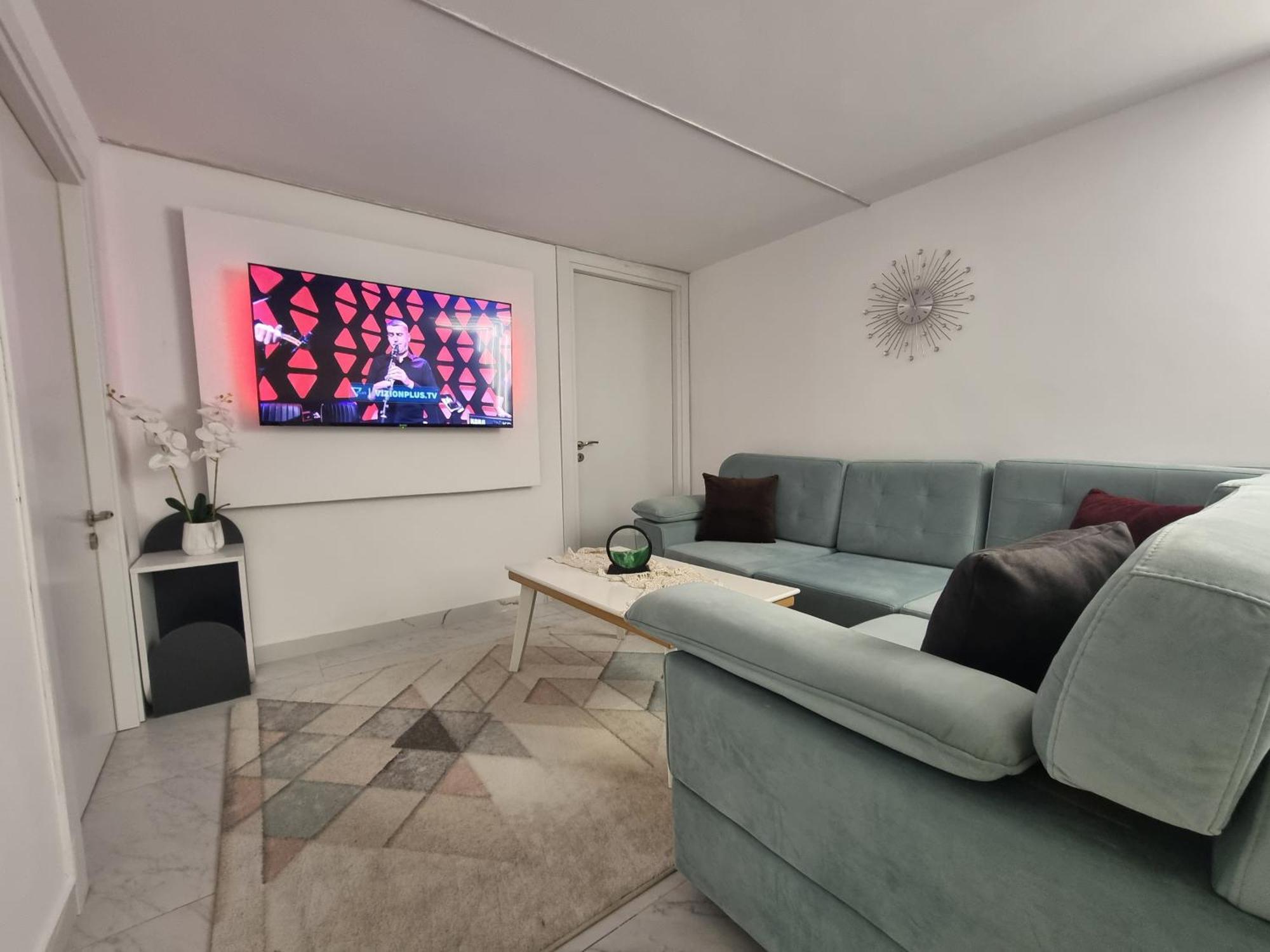 Mon Prive Apartment Tirana Buitenkant foto